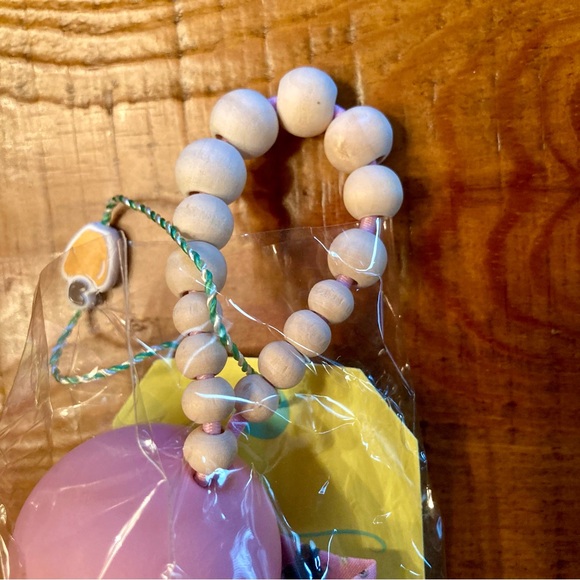 NEW FARM Rio Colorful Bird Umbrella Tropical Bird Wood Beads Pink Diameter 37.4" - Picture 6 of 7